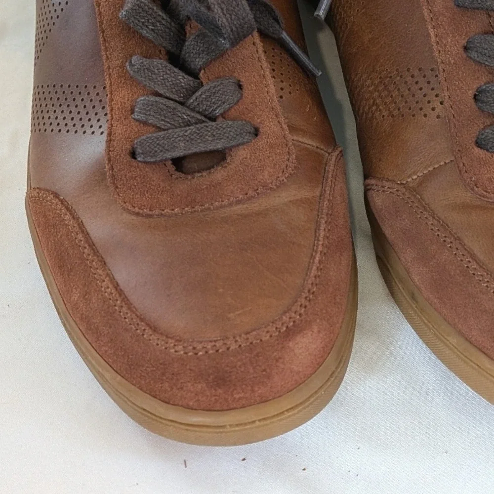Vionic premium leather